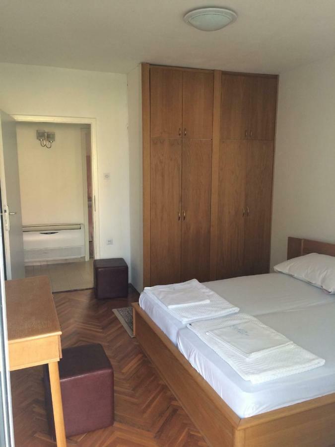 Apartmani Focic 塞尔瑟 外观 照片